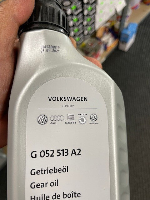 VAG VW AUDI MTF GEARBOX TRANSMISSION GENUINE OIL G052513A2
