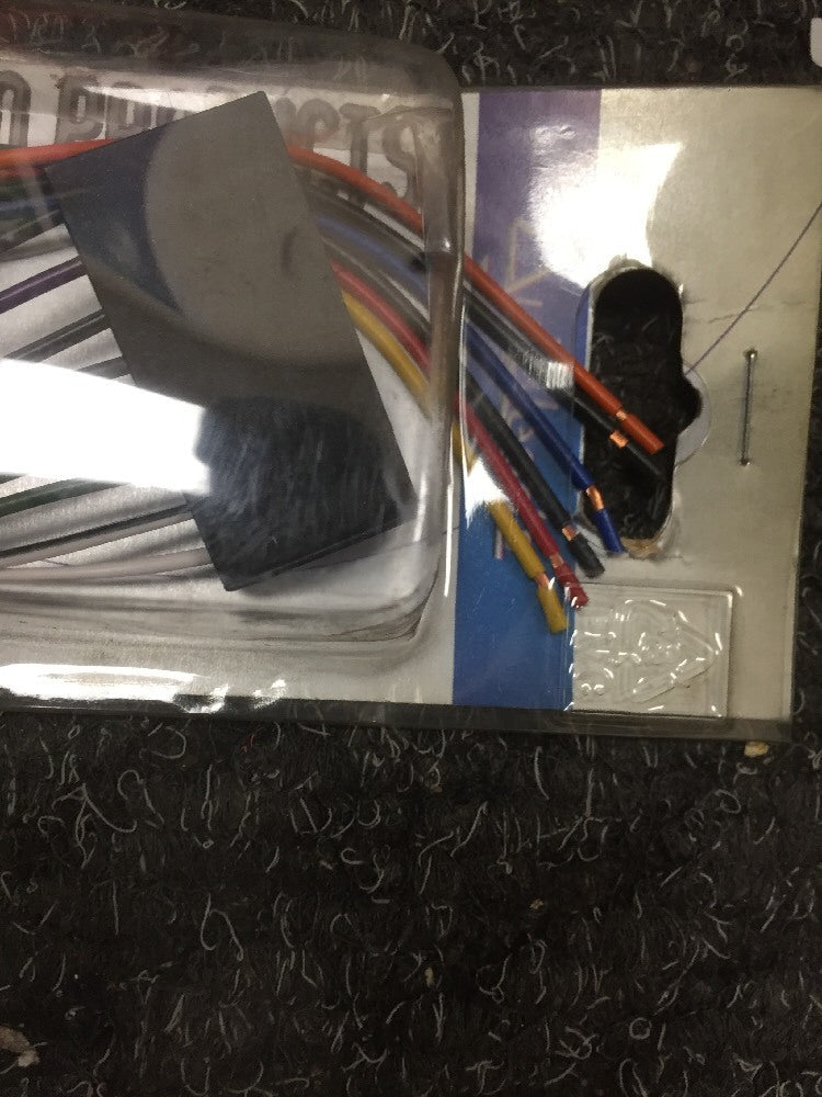FOR FORD OEM RADIO CASSETTES WITH OUT WIRNG 7 PIN 