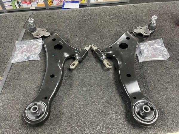 FOR LEXUS RX300 RX400 4wd 2 FRONT LOWER WISHBONE CONTROL ARMS + BALL JOINTS