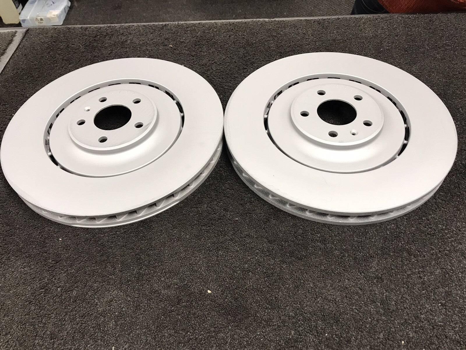 FOR AUDI A6 A7 A8 S6 S7 SQ7 S8 FRONT VENTED BRAKE DISCS 400MM X 38MM 4H0615301AL