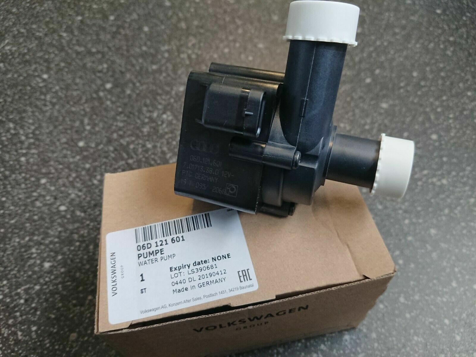  AUDI AUXILIARY WATER PUMP FOR Audi A4 A5 A6 RS6 06D121601 059121004F/G