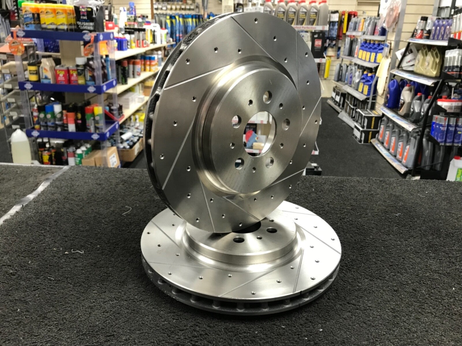VOLVO S60 S60R V70 V70R 2.5 TURBO DRILLED GROOVED REAR BRAKE DISC 330mm VENTED