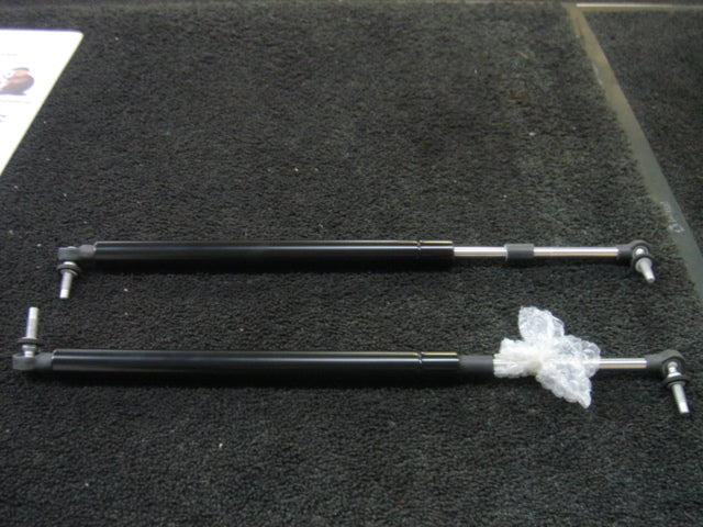 FOR GRAND CHEROKEE WJ WG 2.7 CRD V8 TAILGATE TAIL GATE BOOT SUPPORT GAS STRUT