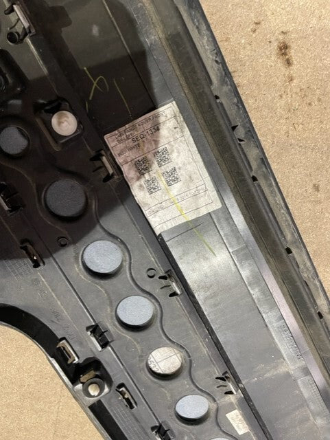 RANGE ROVER VOGUE L405 NS LH FRONT DOOR LOWER MOULDING TRIM FUJI WHITE