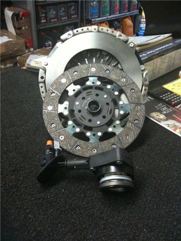 VOLVO S40 V50 1.6 D4 TDI DIESEL  CLUTCH KIT INC CYLINDER BEARING