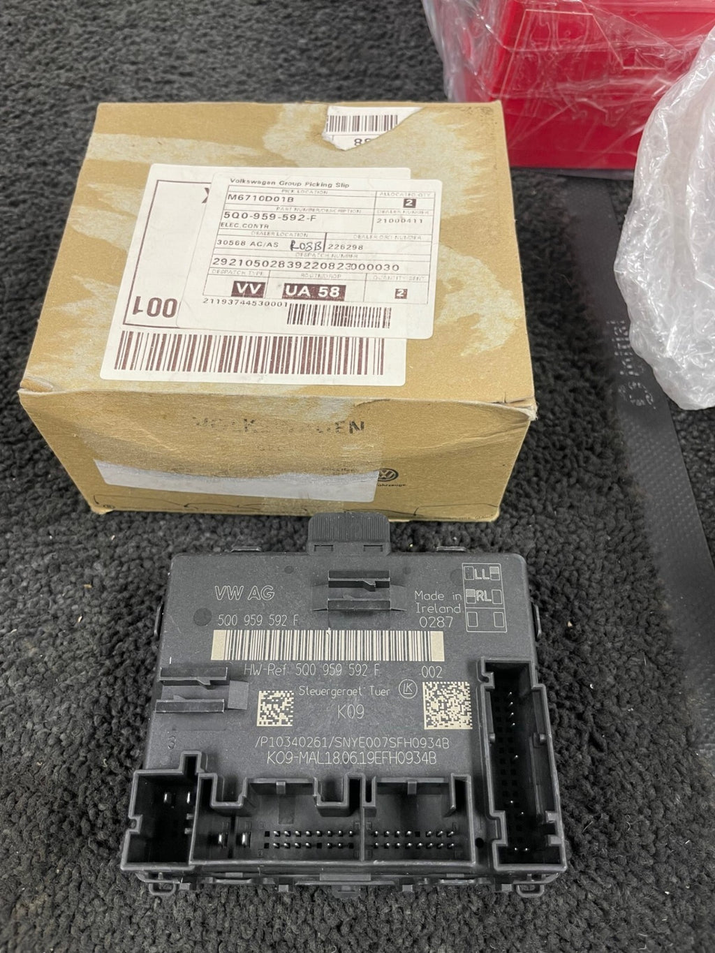 NS LH FRONT DOOR CONTROL  MODULE A3 TT TTRS TIGUAN TOURAN GOLF MK8 5Q0959592F