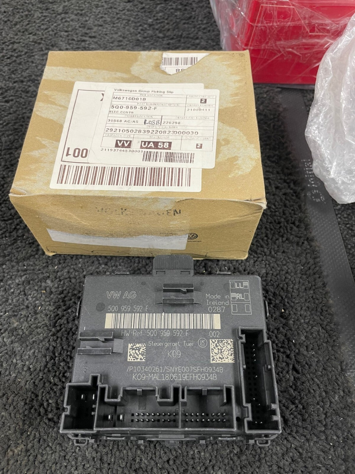 NS LH FRONT DOOR CONTROL  MODULE A3 TT TTRS TIGUAN TOURAN GOLF MK8 5Q0959592F