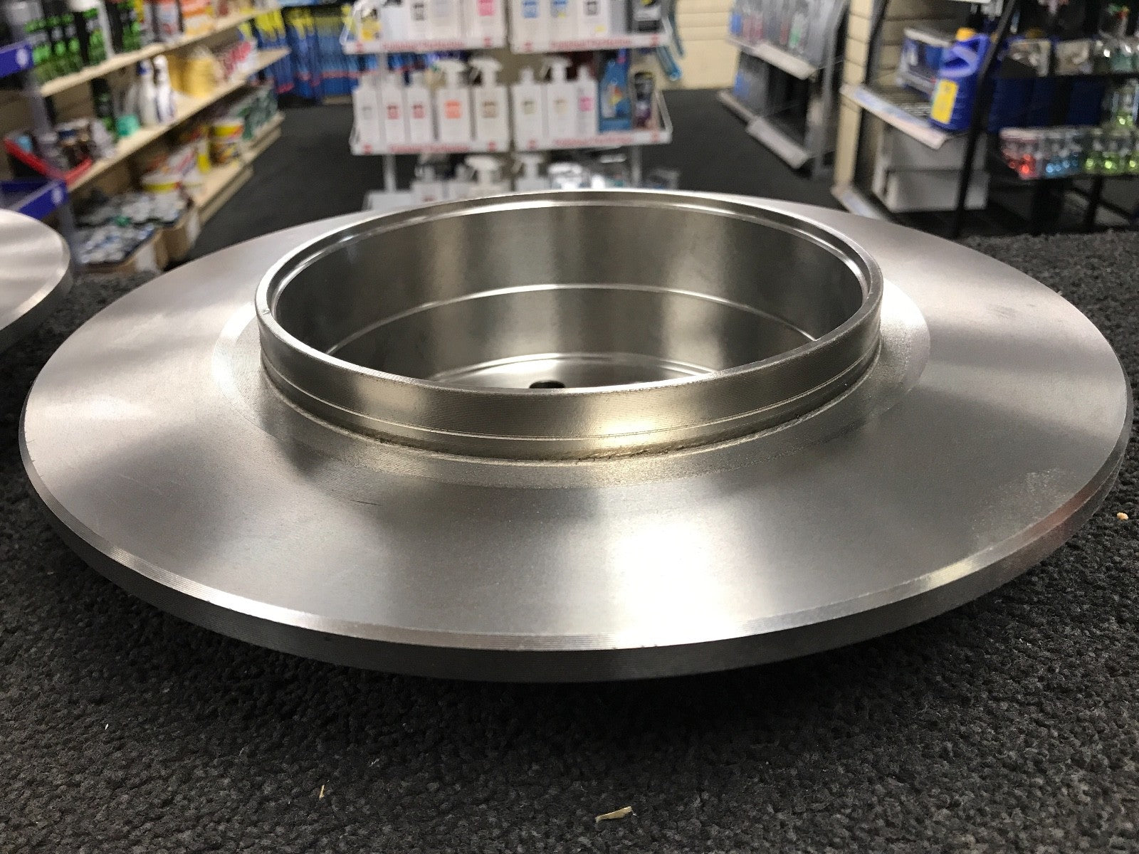 SAAB 9-3 9-5 900  MINTEX REAR BRAKE DISC & PAD HB SHOES & FITTING KIT