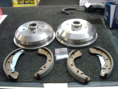 VAUXHALL CORSA NOVA TIGRA 2 X REAR BRAKE DRUMS & BRAKE SHOES