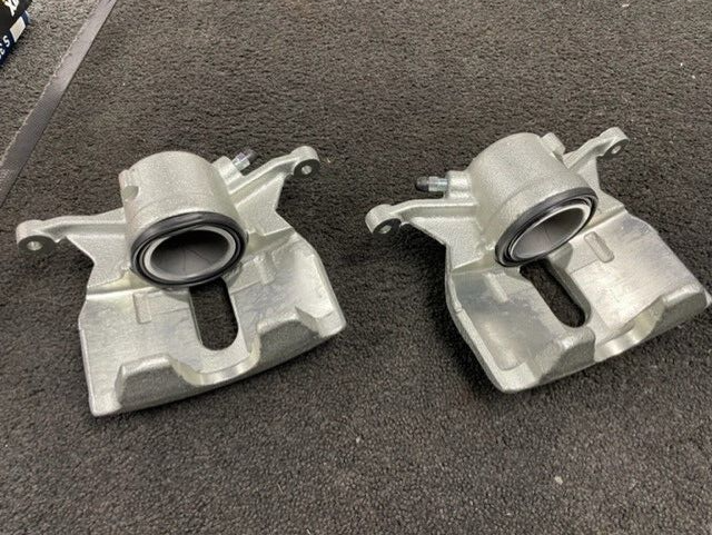 FOR VW CADDY TDI C20 MAXI 2 FRONT BRAKE CALIPER LH RH 312M DISCS