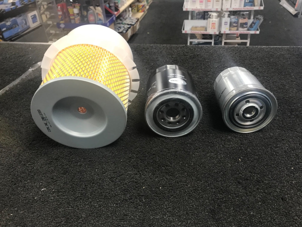 FOR MITSUBISHIL 200 LIFE WARRIOR ANIMAL 25TD 4D56 OIL  AIR DIESEL FILTER SERVICE