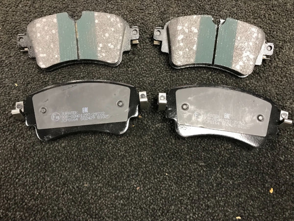 AUDI Q7 3.0 TDi QUATTRO 272 4MB 2015 ON REAR BRAKE DISC PADS WITH SENSOR