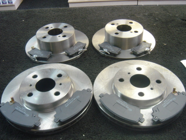 COROLLA VVTI 99-01 BRAKE DISCS PADS FRONT REAR