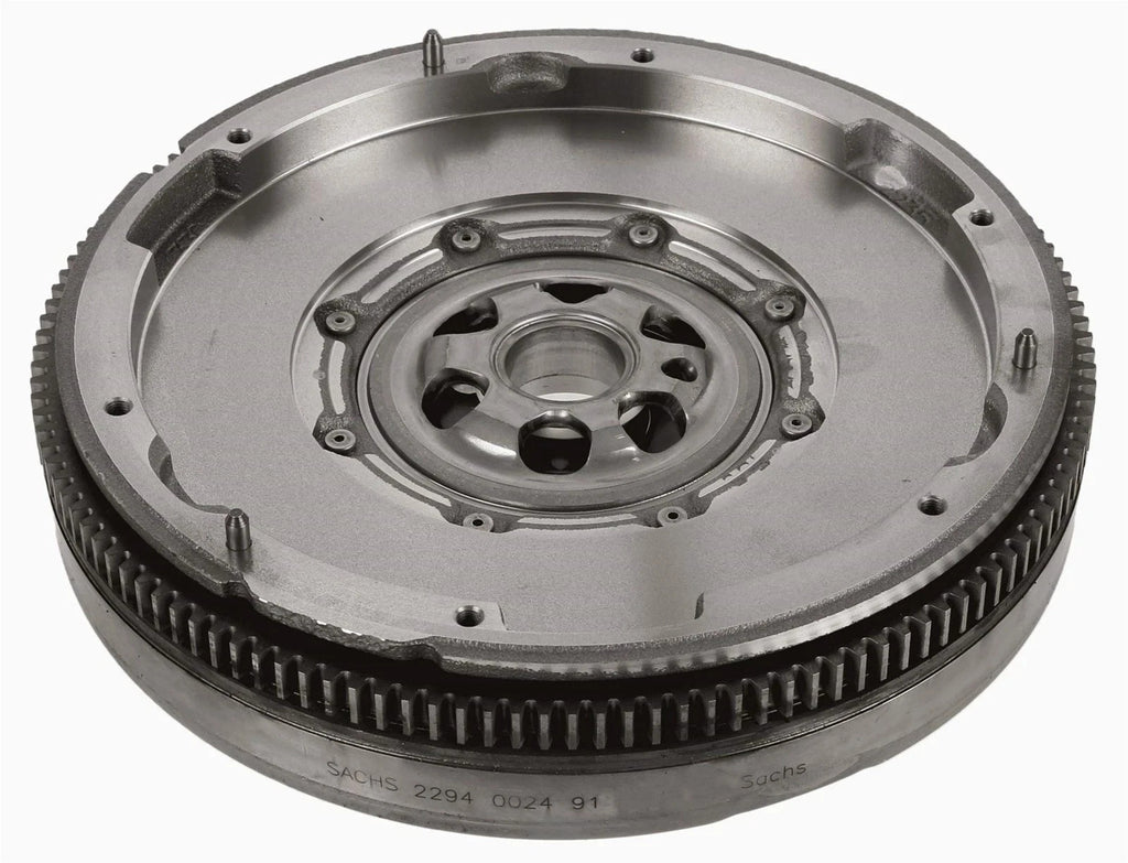 DUAL MASS FLYWHEEL CLUTCH KIT A1 A3 Q2  ATECA IBIZA LEON FABIA 1.0 05C105266