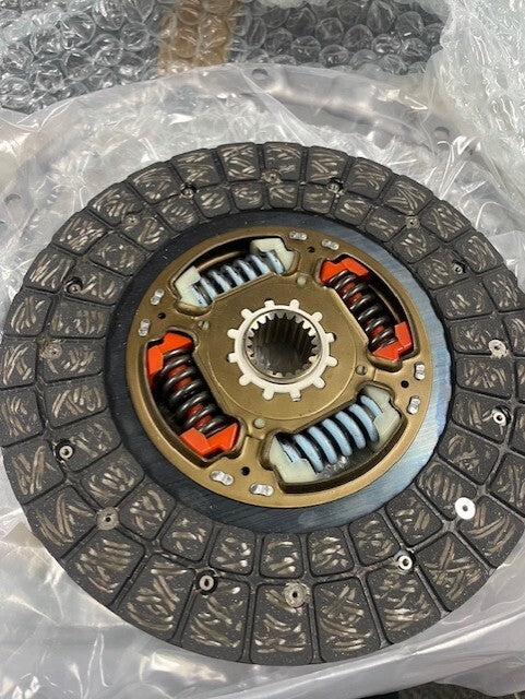 GENUINE AISIN CLUTCH KIT FOR TOYOTA  DYNA HIACE HILUX KDN145 2.5D 236MM