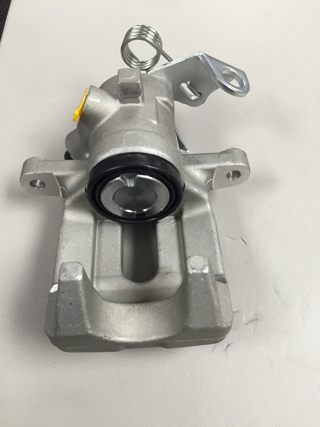 REAR BRAKE CALIPER RH SIDE PEUGEOT 1007 207 208 2008 RH LUCAS