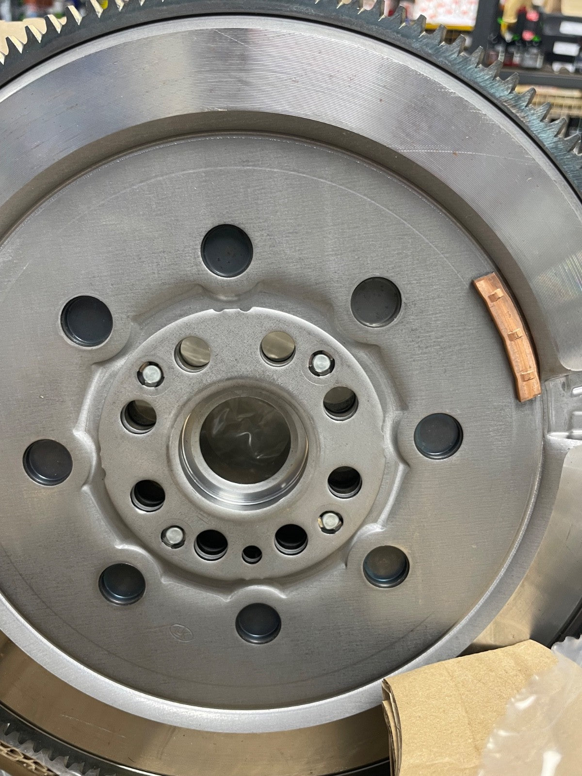 DUAL MASS FLYWHEEL FOR TALENTO VIVARO VITO TRAFIC TALENTO NV300 1.6DCi NEW LUK