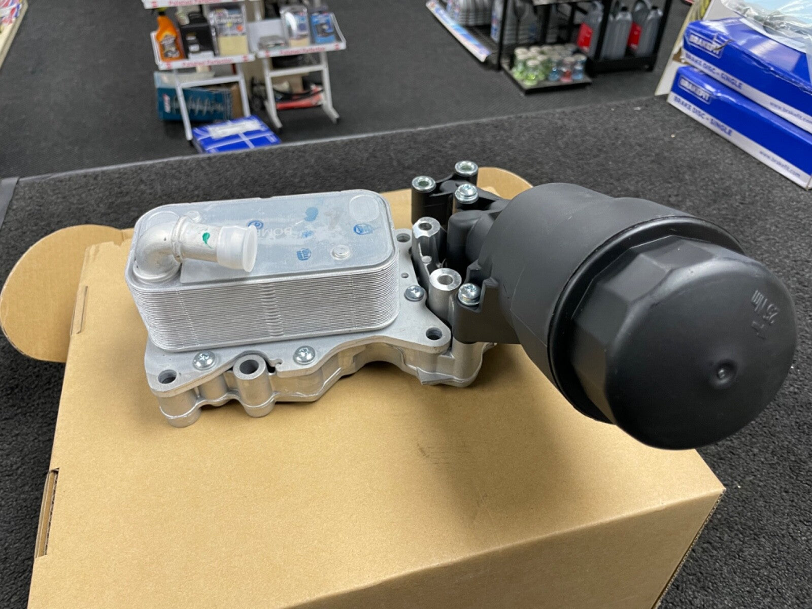 OIL COOLER FILTER HOUSING MERCEDES  E CLASS COUPE CONVERTIBLE E250 CDi W212 S212