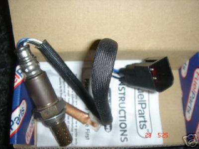 FORD KA 1.3 LAMBDA CO EMISSION SENSOR SQUARE PLUG