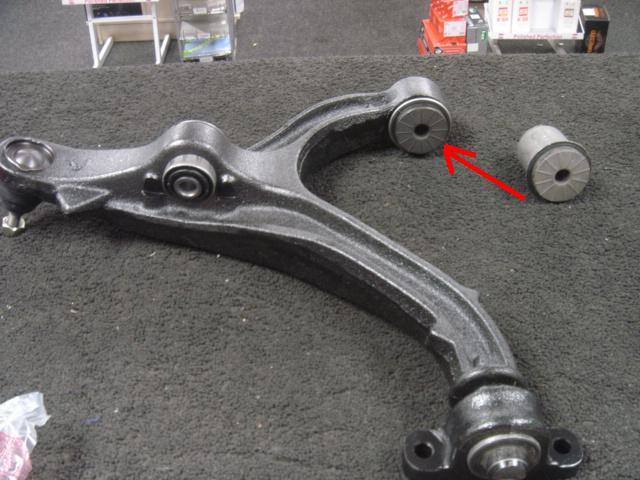 FOR GRAND CHEROKEE KK WH COMMANDER DODGE NITRO LOWER WISHBONE ARM REAR BUSHFOR 