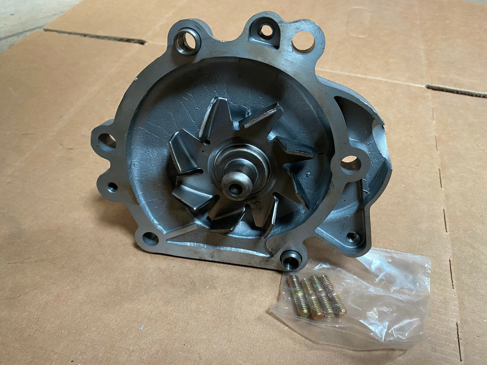 1 X WATER PUMP FOR TOYOTA HI-LUX N80 N90 N100 110 2.5 LANDCRUISER 2.4 1984- J70