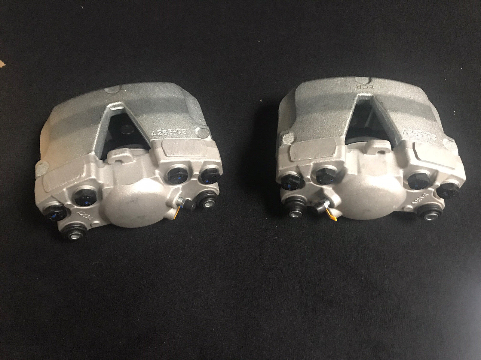 AUDI A5 S5 4.2 3.0TDi QUATTRO 8T FRONT BRAKE CALIPERS LH RH FOR 345MM DISC 30MM 