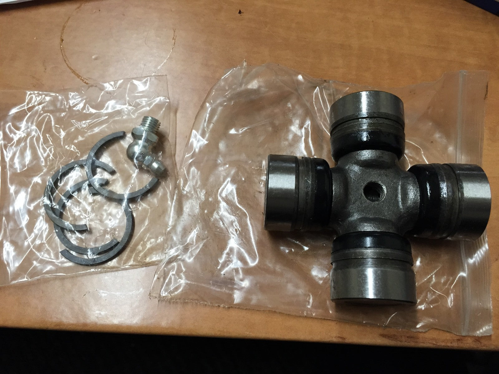 FOR CLASSIC TOYOTA HIACE HILUX VW TARO 1.8 2.2 2.4D PROPSHAFT UJ NEW  80x26mm