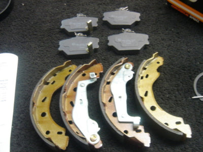 SMART FORTWO ROADSTER CITY PURE PULSE PASSION FRONT BRAKE PADS REAR BRAKE SHOES