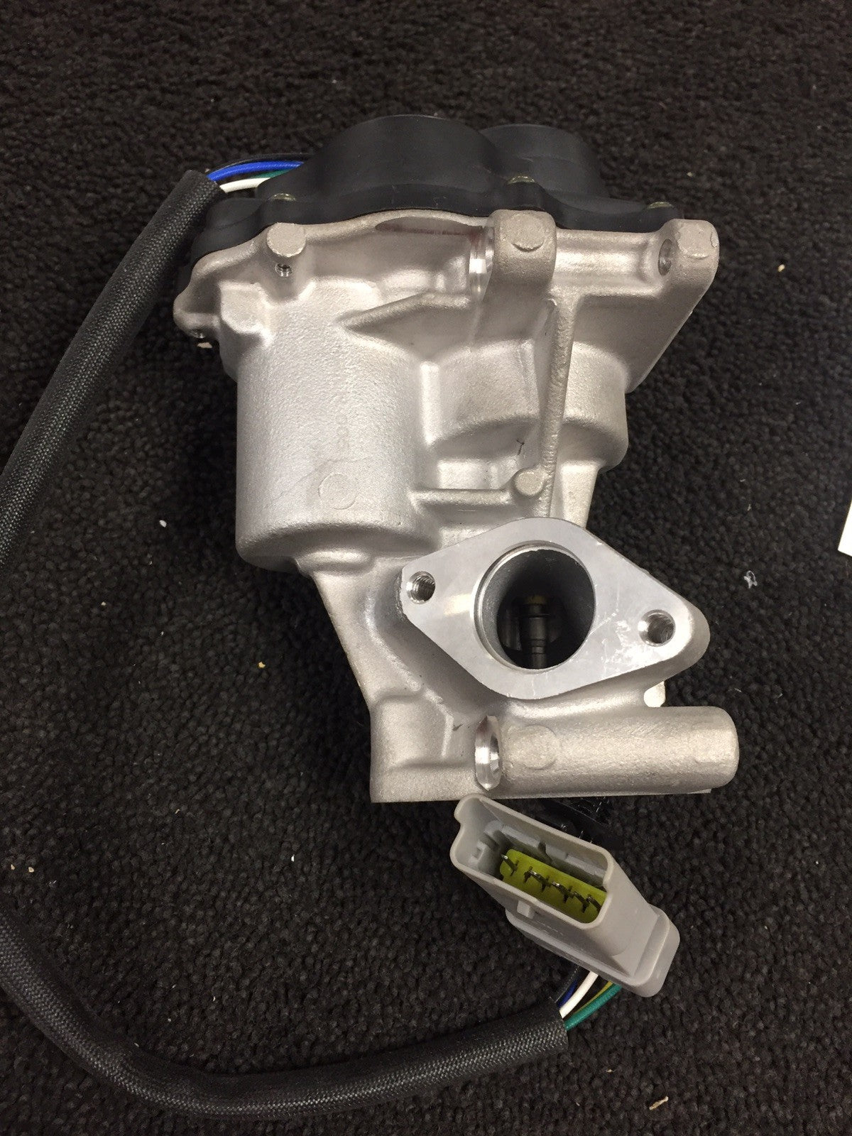 FOR RANGE ROVER VOGUE RANGE ROVER SPORT TDV8  EGR VALVE NEW RH SIDE 