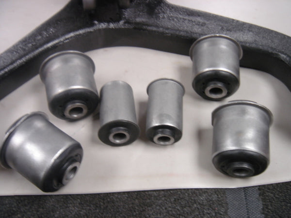 FOR CHEROKEE LIBERTY KJ CRD V6 02-07 FRONT LOWER WISHBONE CONTROL ARM BUSH KIT 