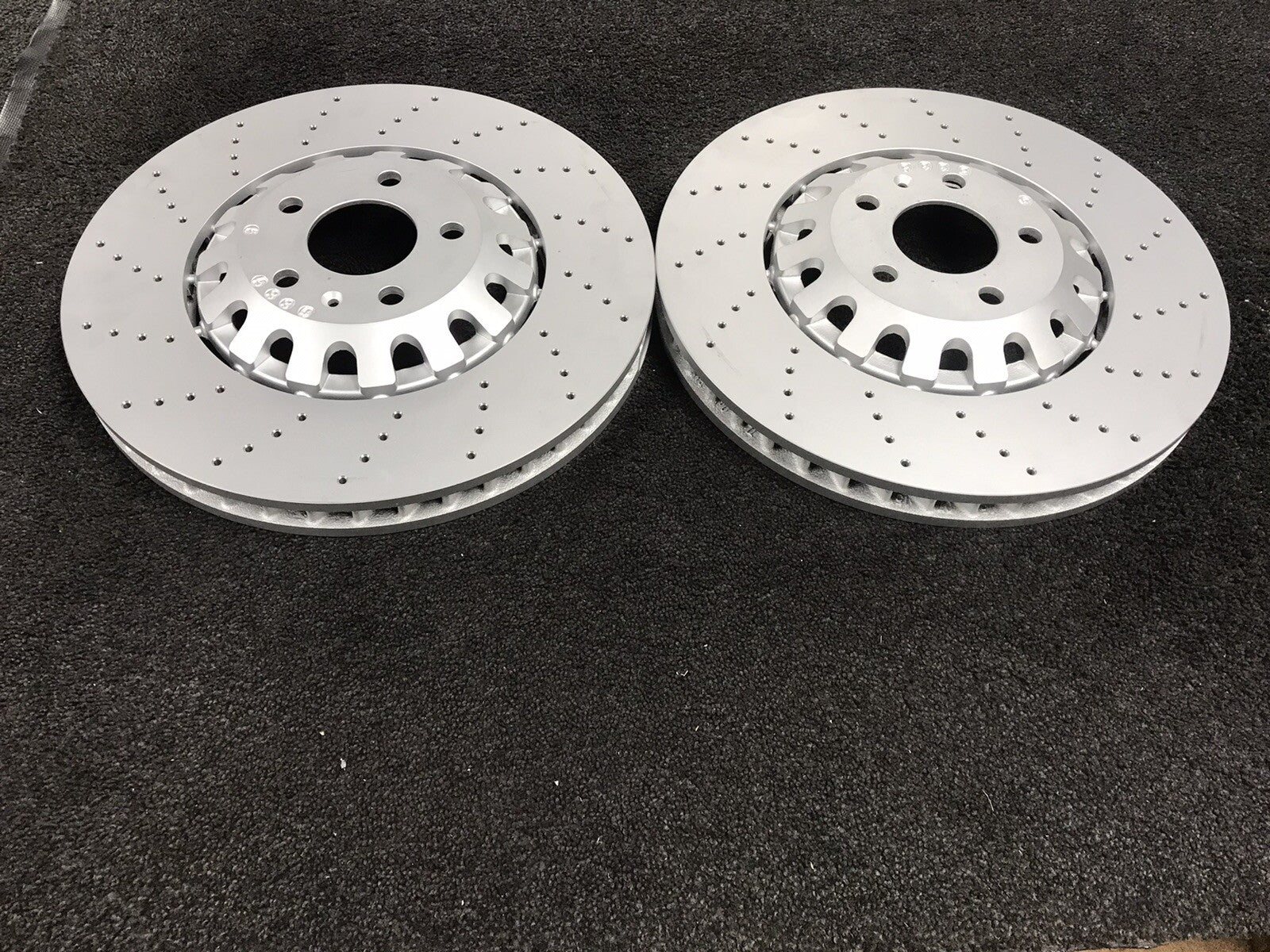 AUDI Q7 QUATTRO 4M PERFORMANCE CROSS DRILLED  BRAKE DISC FRONT REAR 375/350MM