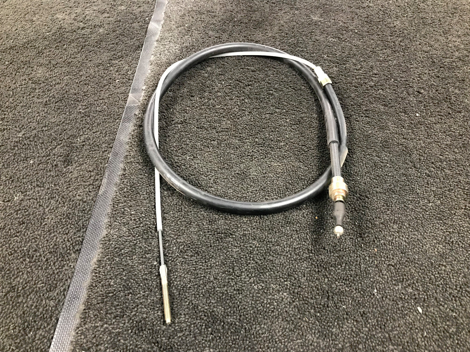FOR VOLKSWAGEN PASSAT 1988-1996 SALOON/ESTATE REAR LEFT & RIGHT HANDBRAKE CABLE