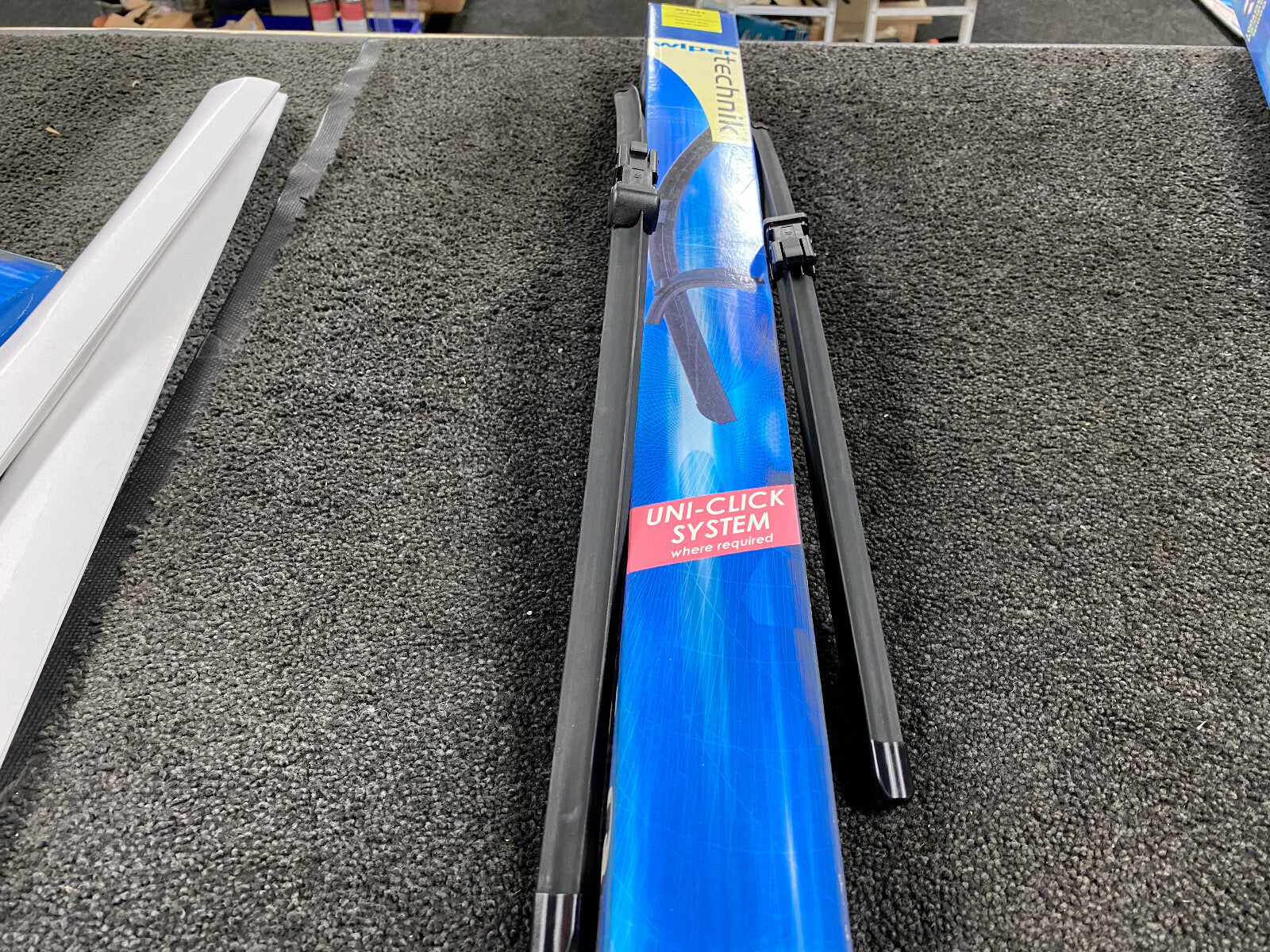 FOR AUDI A5 06/2007> 20" 24" FLAT BLADE WIPER BLADE SET WT421