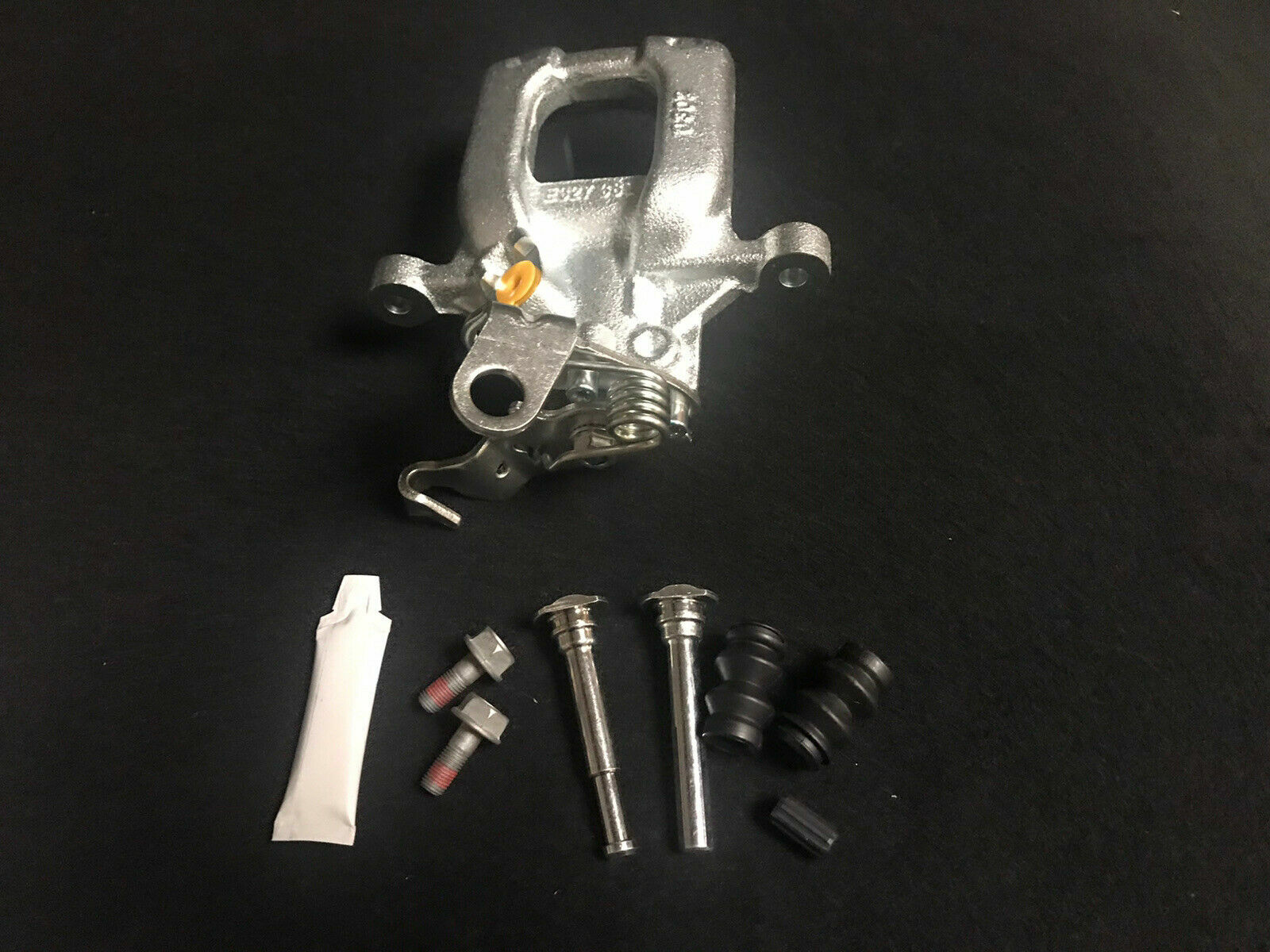 OS RH REAR BRAKE CALIPER SLIDER PIN SKODA OCTAVIA 2.0TDi VRS CR BOSCH SYSTEM