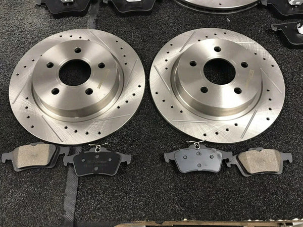 REAR CROSS DRILLED GROOVED BRAKE DISC BRAKE PAD VOLVO S40 V50 C30 C70 280MM