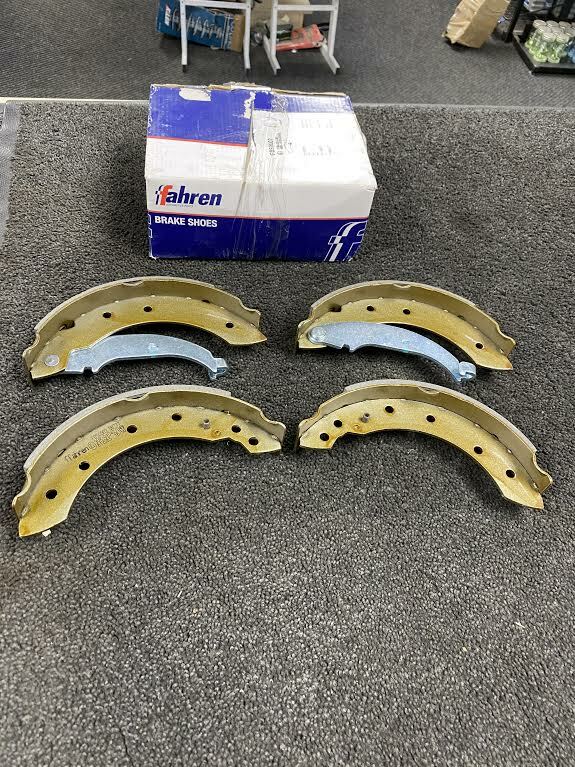 CITROEN SAXO /  PEUGEOT 106 /  RENAULT CLIO MK 2 REAR  BRAKE SHOES 