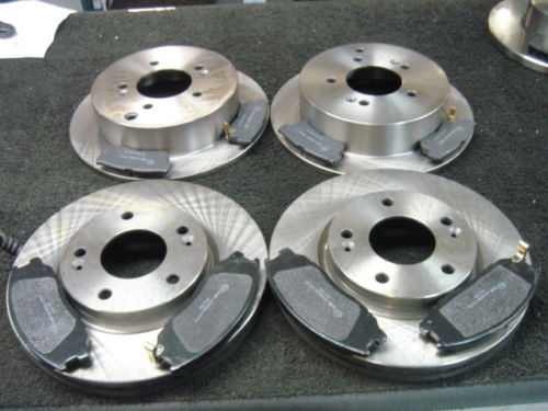 FOR HYUNDAI TRAJET BRAKE DISCS BRAKE PADS FRONT REAR BRAKE DISC PADS