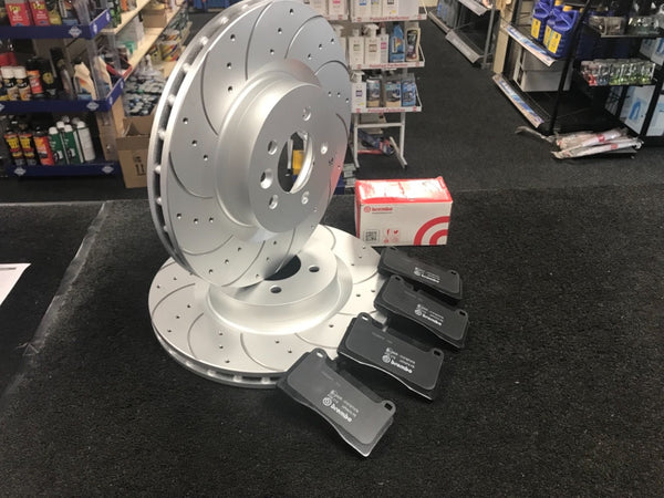 LAND ROVER RANGE ROVER  5.0 BRAKE DISCS  DRILLED GROOVED BRAKE PADS FRONT 