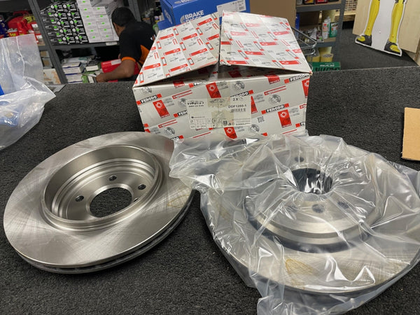 BMW 3 ser E46 330I 330D 2000-2005 GENUINE FERODO REAR BRAKE DISCS PAIR