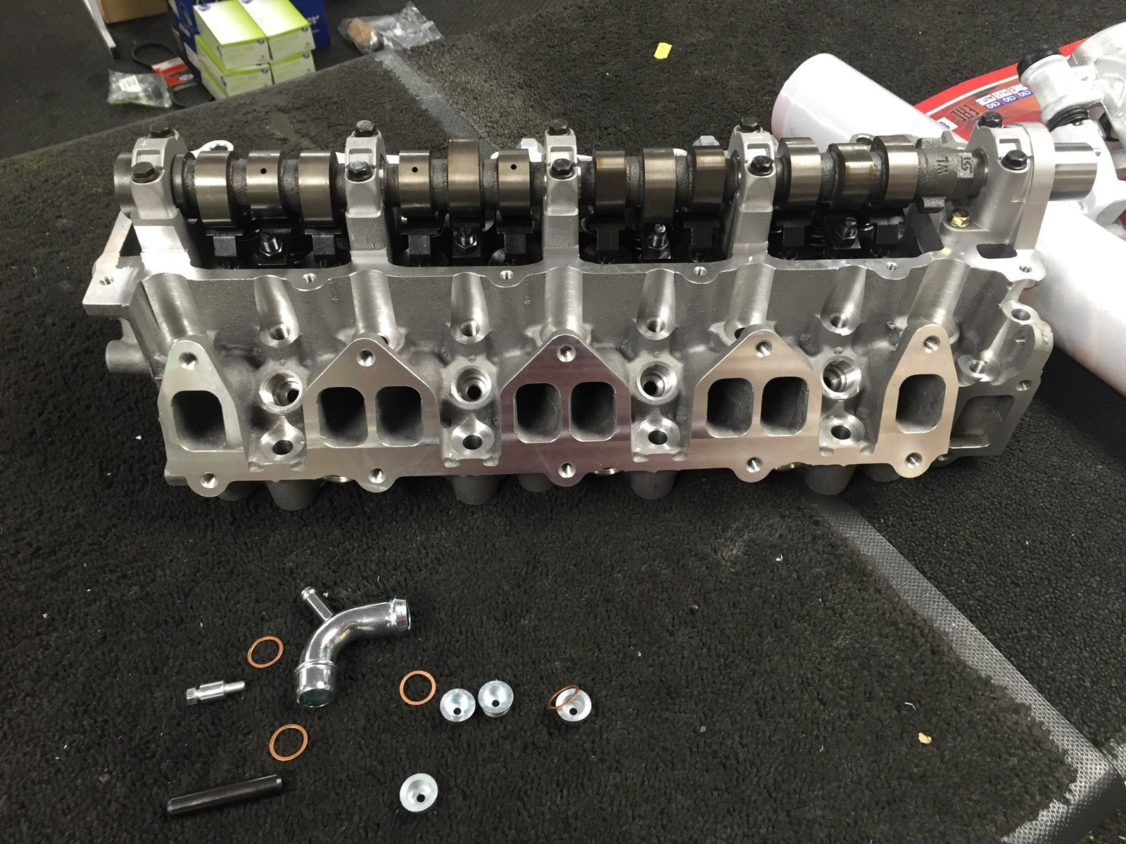 CYLINDER HEAD ASSEMBLED FORD RANGER 2.5TD WL WLT-T WLT CAMSHAFT ROCKERS