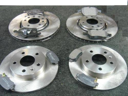 VAUXHALL ASTRA H MK5 2005 ON BRAKE DISCS BRAKE PADS FRONT REAR  5 stud wheels