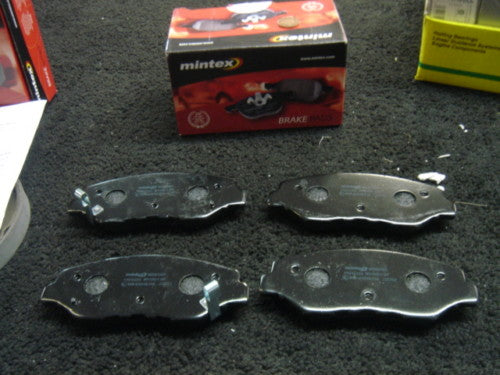 HOND  CRV 2.0 2002>2004 BRAKE PADS MINTEX FRONT