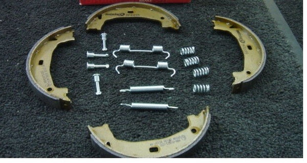 BMW 114 116 118 120 F20 F21 E81 E87 E88 REAR HANDBRAKE PARKING SHOES FITTING KIT
