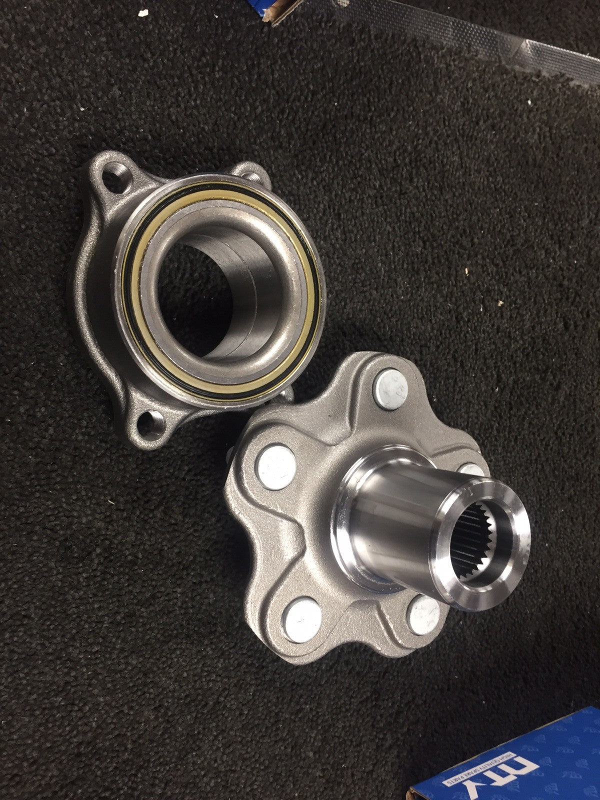 REAR WHEEL BEARING HUB FLANGE WITH BEARING FOR NISSAN ELGRAND E51 2001-2010