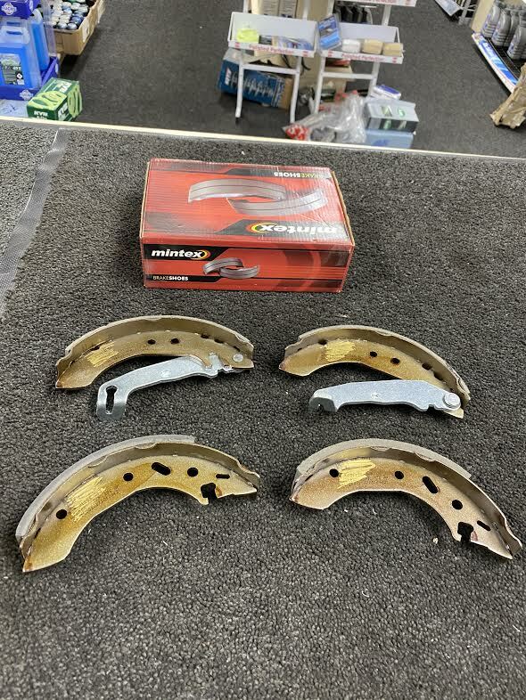 REAR BRAKE SHOES SET FIT FORD ESCORT MK6 1.8 TURBO MK3 ORION