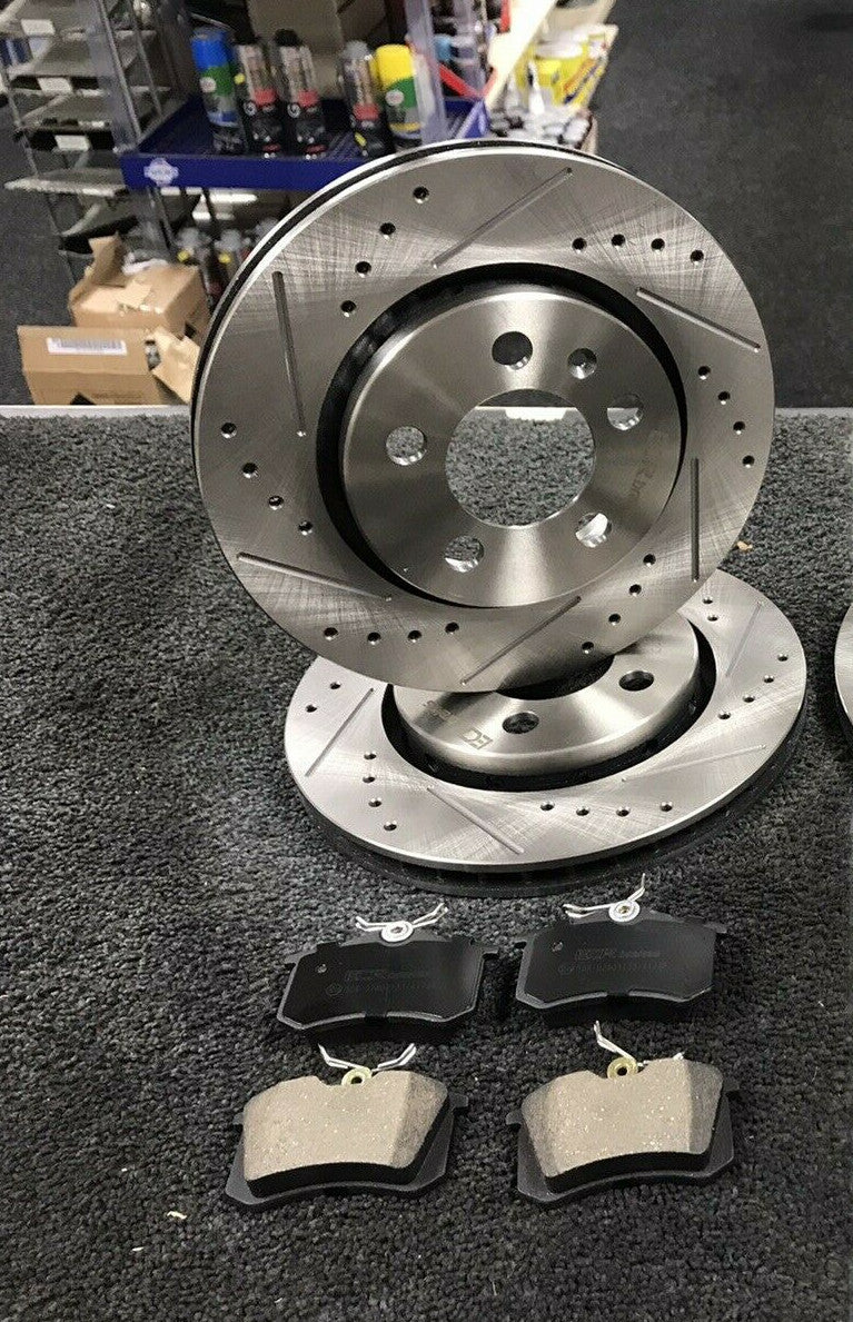 AUDI S3 8L LEON TOLEDO OCTAVIA BEETLE REAR DRILLED GROOVED VENTED BRAKE DISC PAD