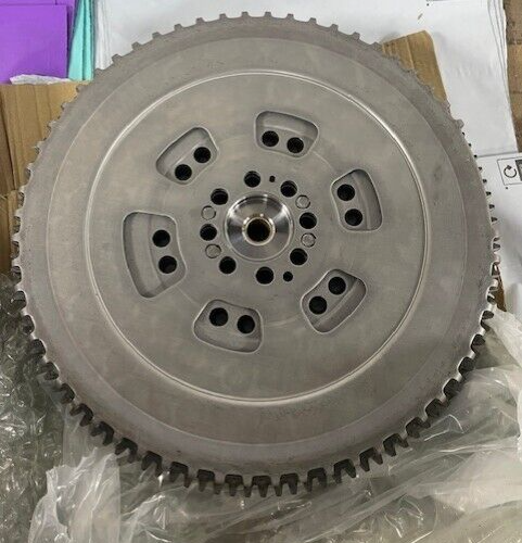 DUAL MASS FLYWHEEL FOR NISSAN NAVARA 2.5TD D40 PATHFINDER 2.5TD R51 2010-15