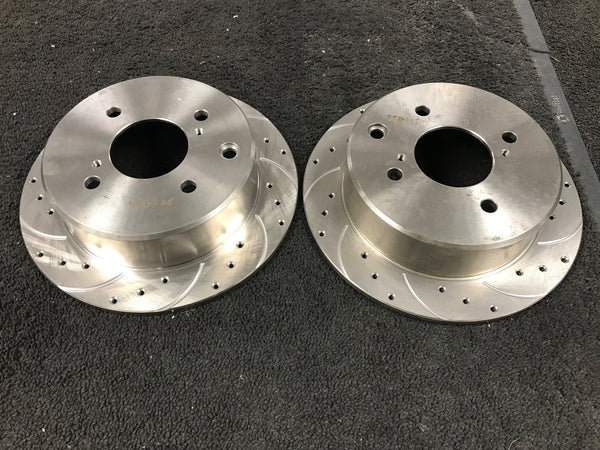 FOR NISSAN 200SX 1.8T S13  BRAKE DISCS CROSS DRILLED GROOVED REAR PAIR
