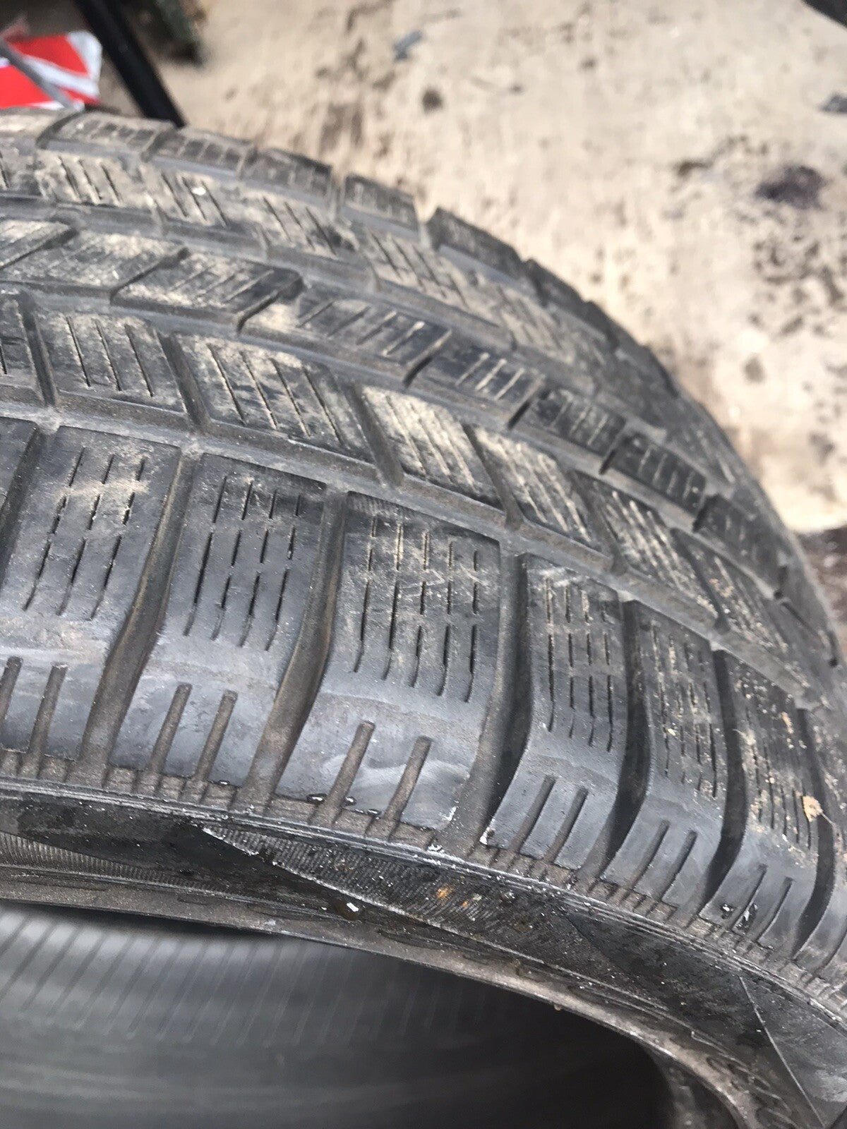 225 45 R17 93W Winter Tyre Used Good Tread