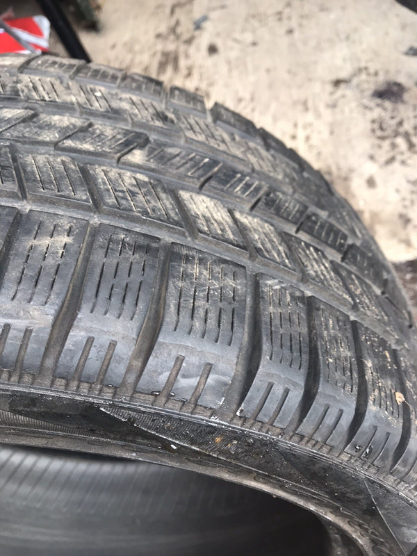 225 45 R17 93W Winter Tyre Used Good Tread